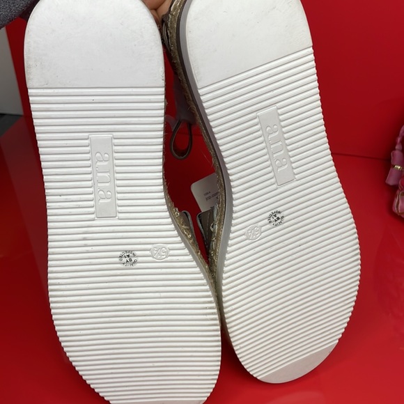 SHOES A.N.A anew aproach - Picture 15 of 16